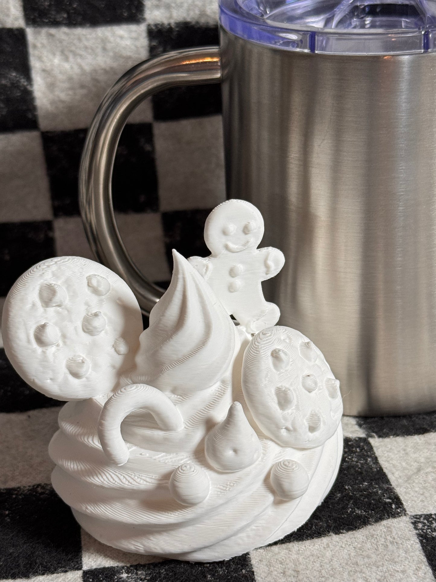 Cookie gingerbread whip cream topping 3d printed
